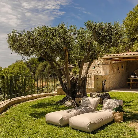 Ipoliti Luxury Living Vila Svoronata