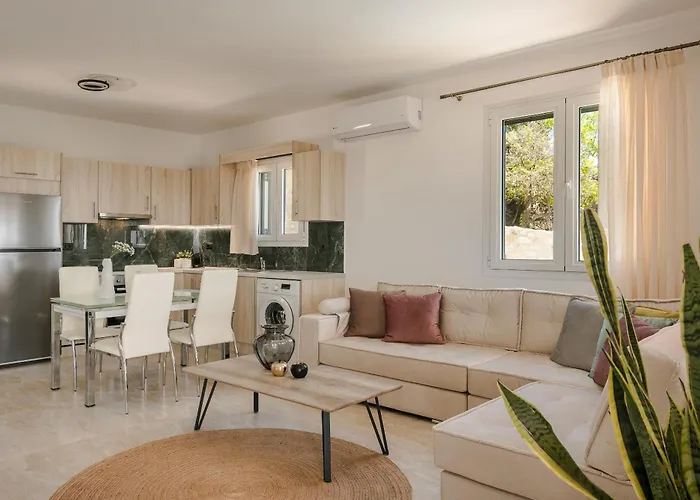 Ipoliti Luxury Living Вилла Свороната
