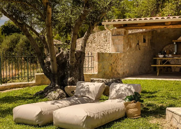 Ipoliti Luxury Living