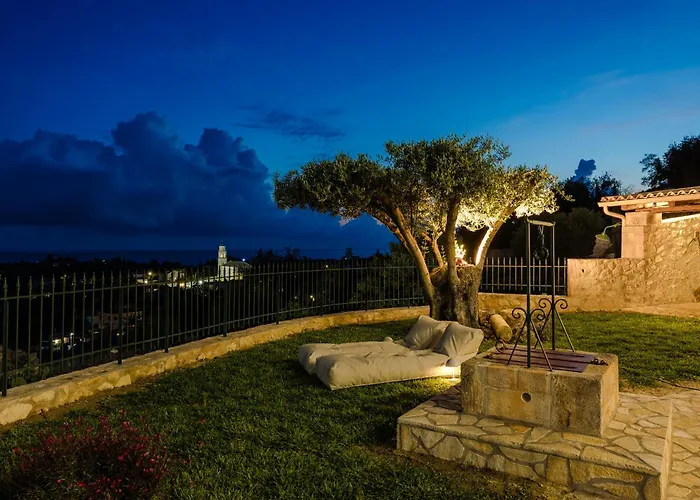 Ipoliti Luxury Living