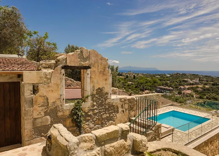 Ipoliti Luxury Living * Svoronata